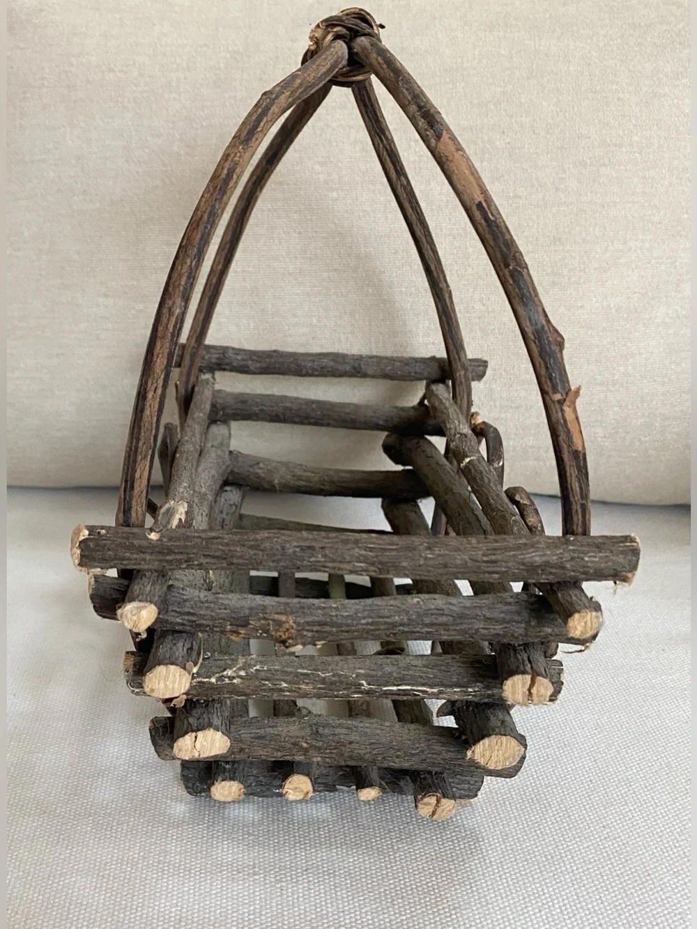 VTG Rustic Primitive Twig Basket W Heart Double Sided Cottagecore Grannycore 9”